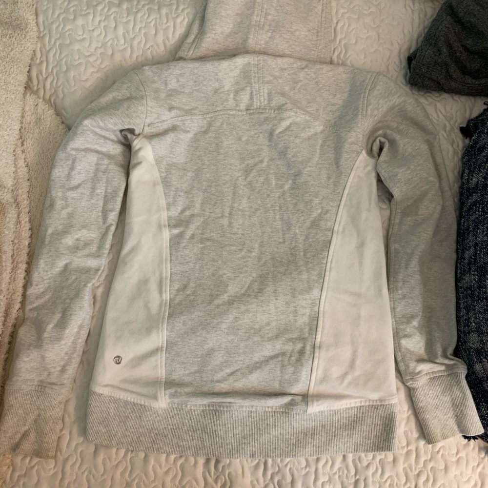 Cozy lulu sweatshirt